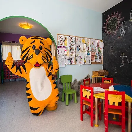 Livvo & Aquapark タウリト