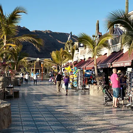 Livvo & Aquapark Hotel 3*