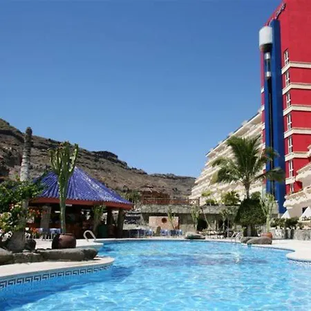 Livvo & Aquapark 3* Taurito