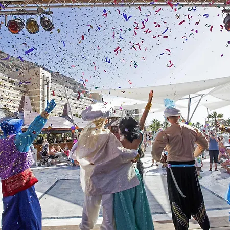 Hotel Livvo & Aquapark 3*