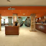 Livvo & Aquapark Отель Таурито