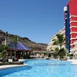 Livvo & Aquapark 3* Таурито
