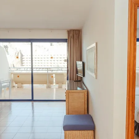 Livvo & Aquapark Hotell 3*