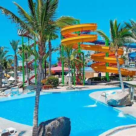 Livvo & Aquapark Hotel 3*
