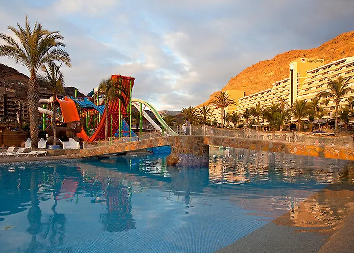 Hotel Livvo & Aquapark