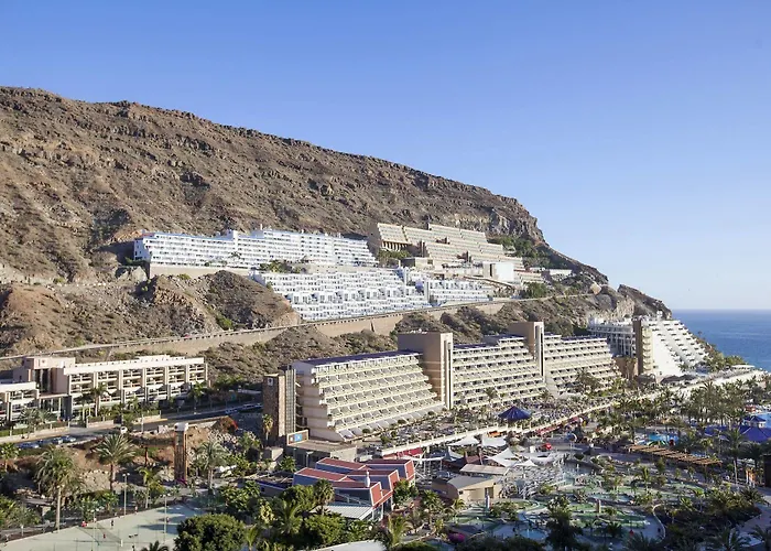 Livvo & Aquapark Hotel 3*