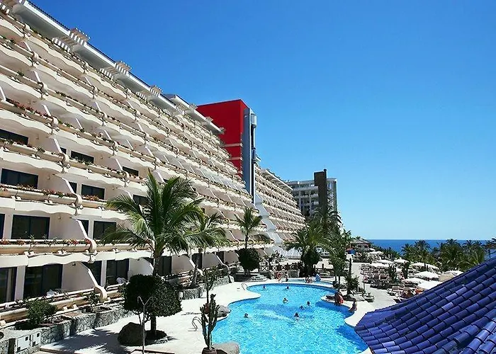 Livvo & Aquapark Hotel
